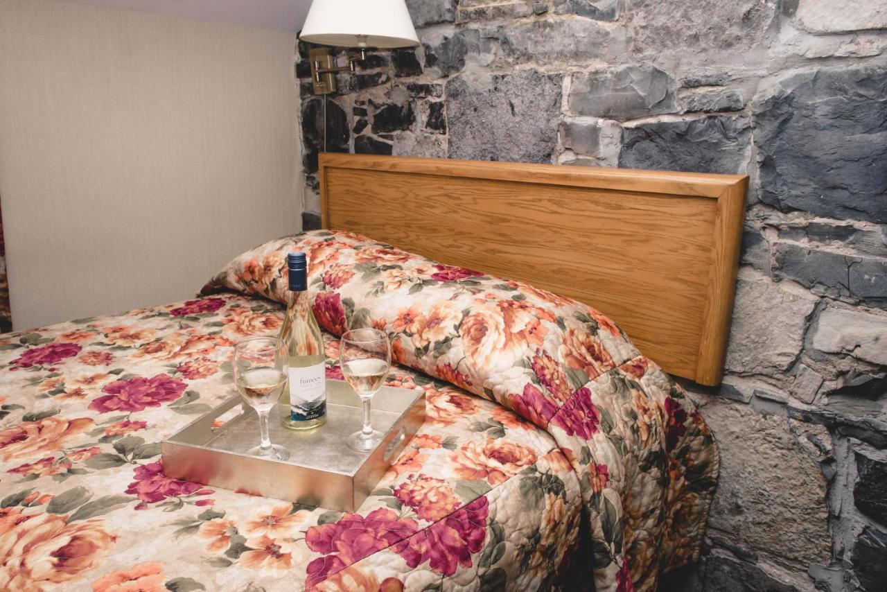 The Queen'S Inn Kingston Esterno foto