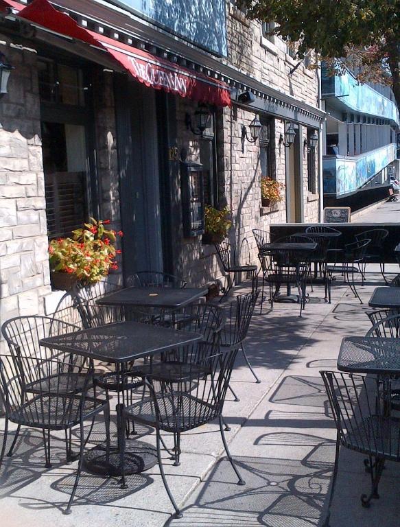 The Queen'S Inn Kingston Esterno foto